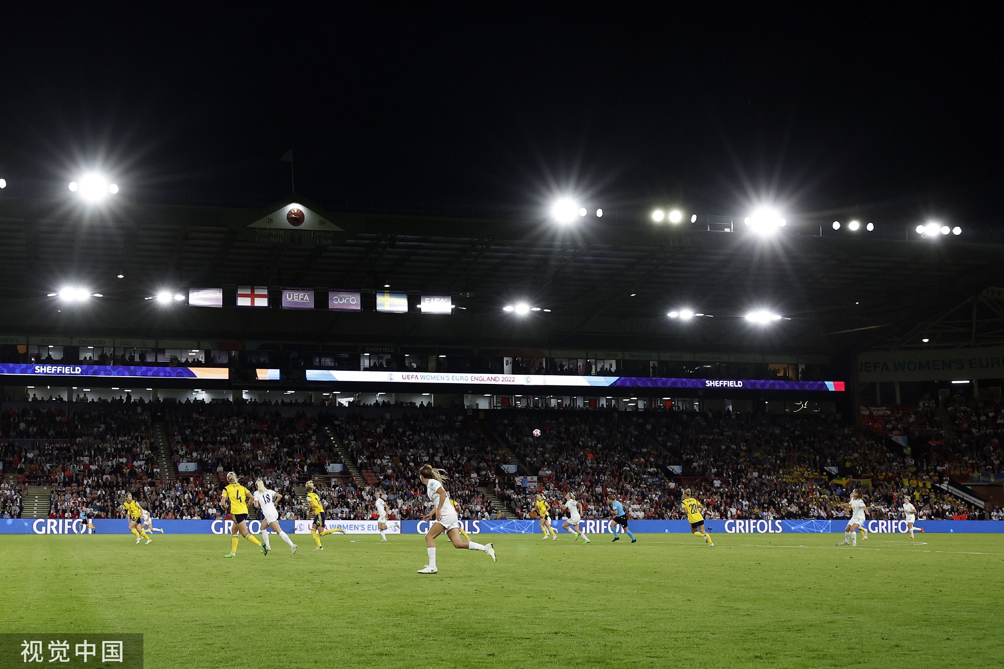 都展现了对 都展现了对